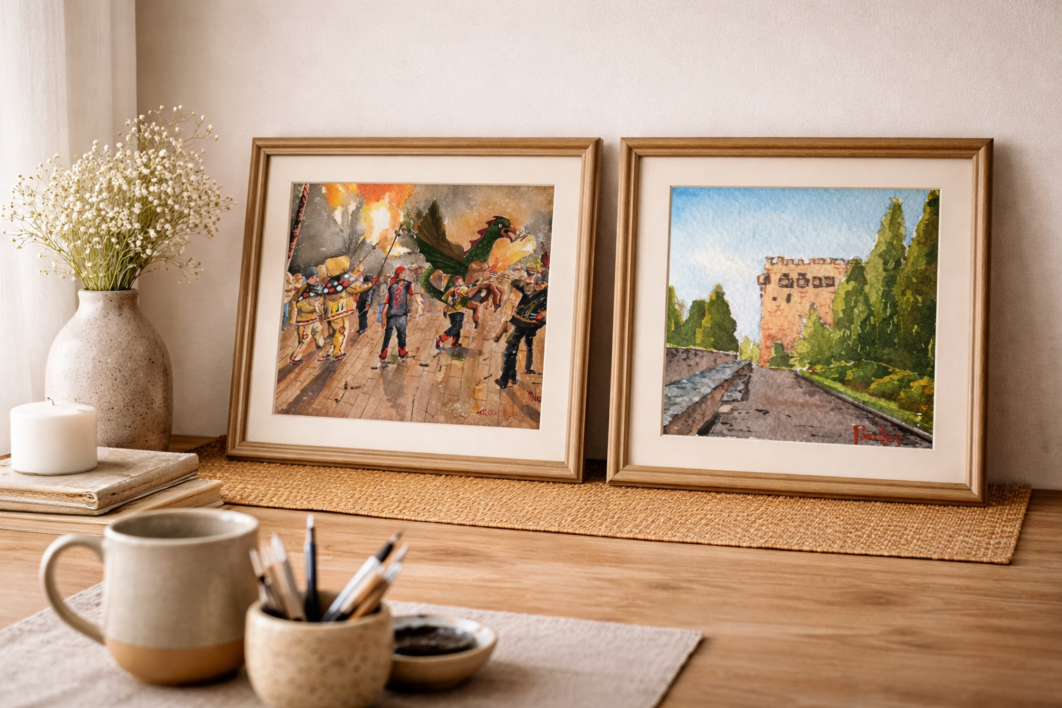 Pintures i objectes en taula decorada